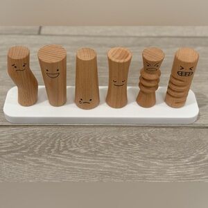 LOVEVERY Wooden Emotion Dolls from The Observer Play Kit (Months 37-39)